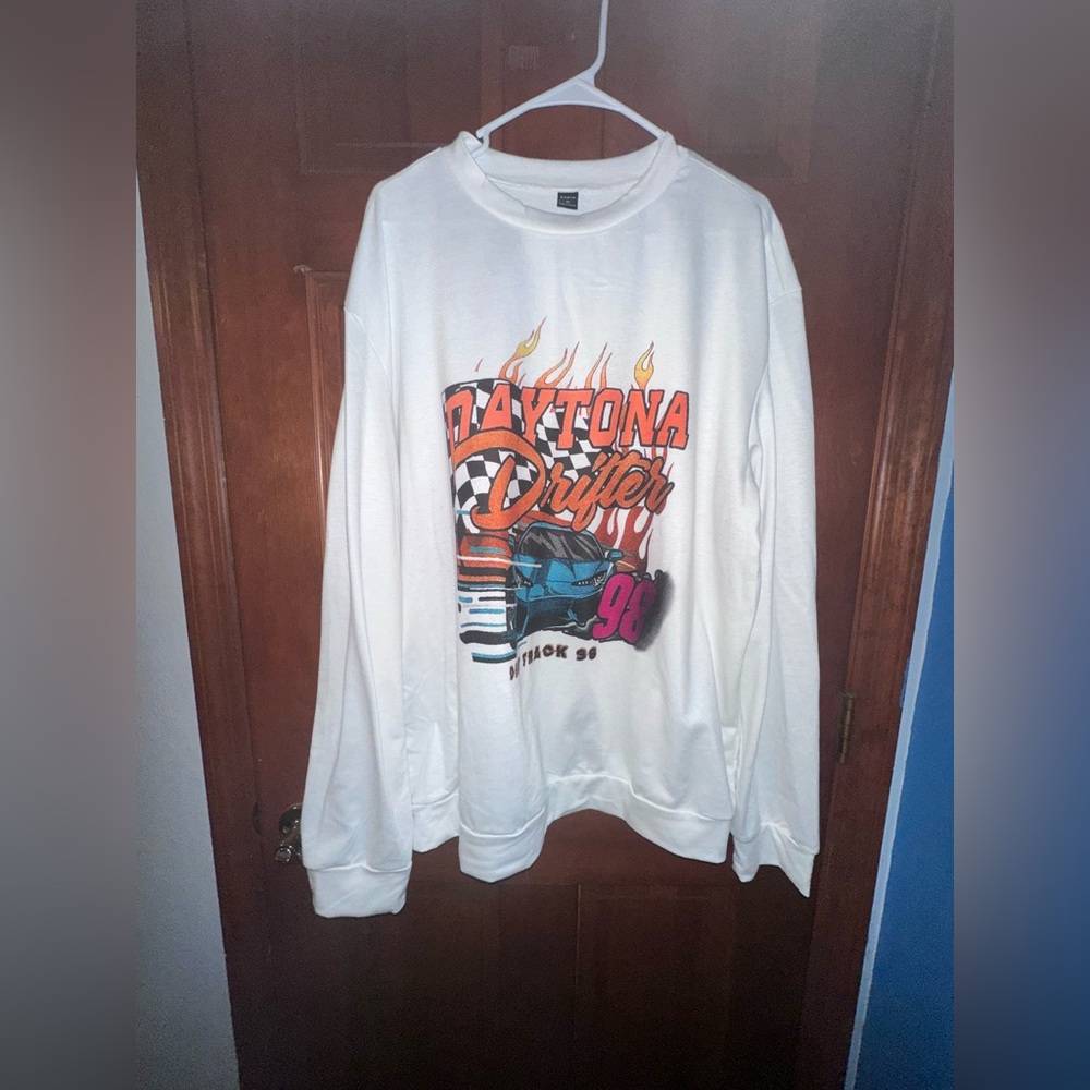 SHEIN White Graphic Sweatshirt